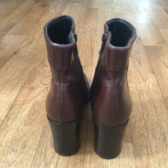 Enzo Angiolini Brown Leather Cuffed Ankle Heel Boot - Picture 6 of 10